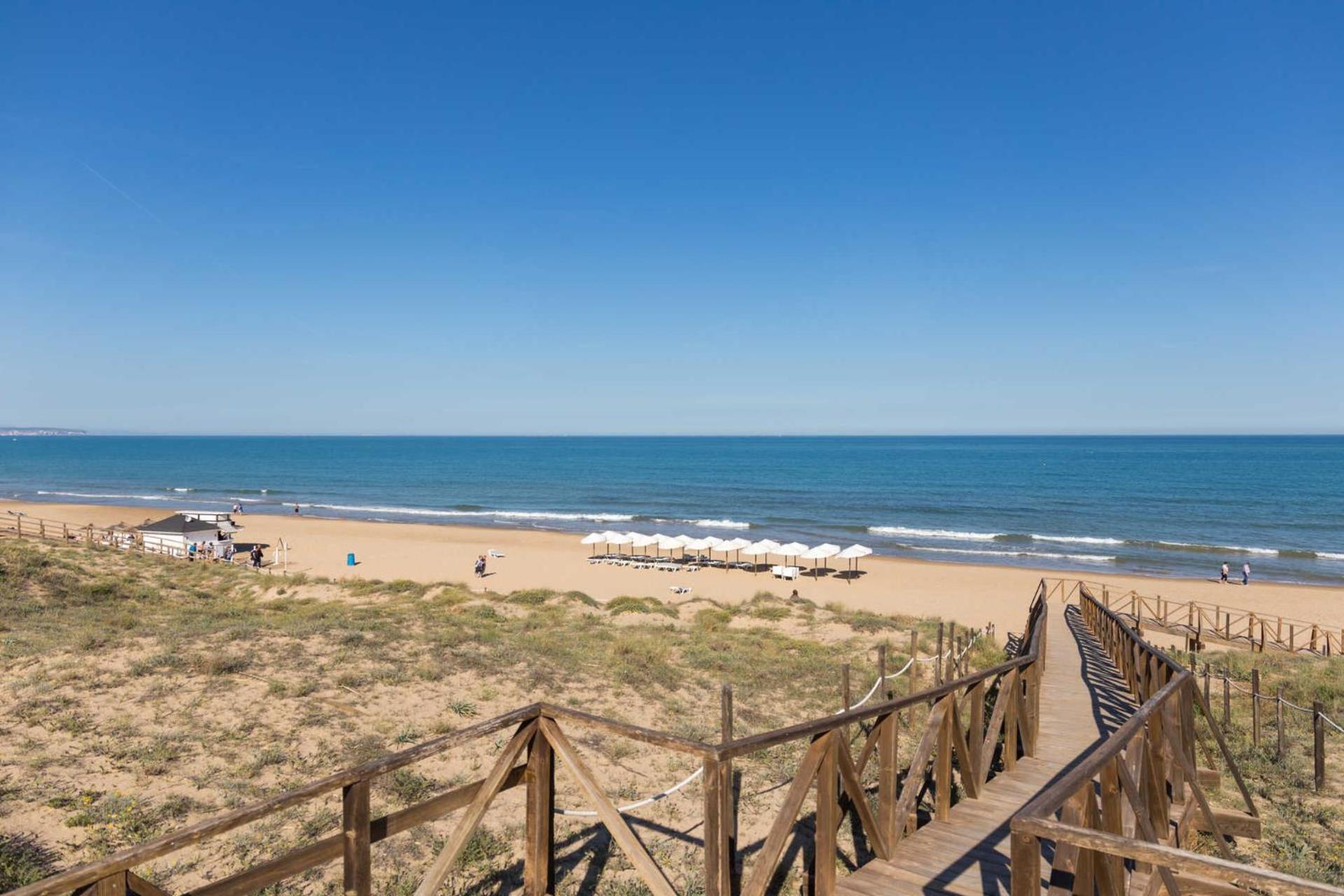 Spacious Villa With Private Pool And Beach Views El Moncayo Kültér fotó